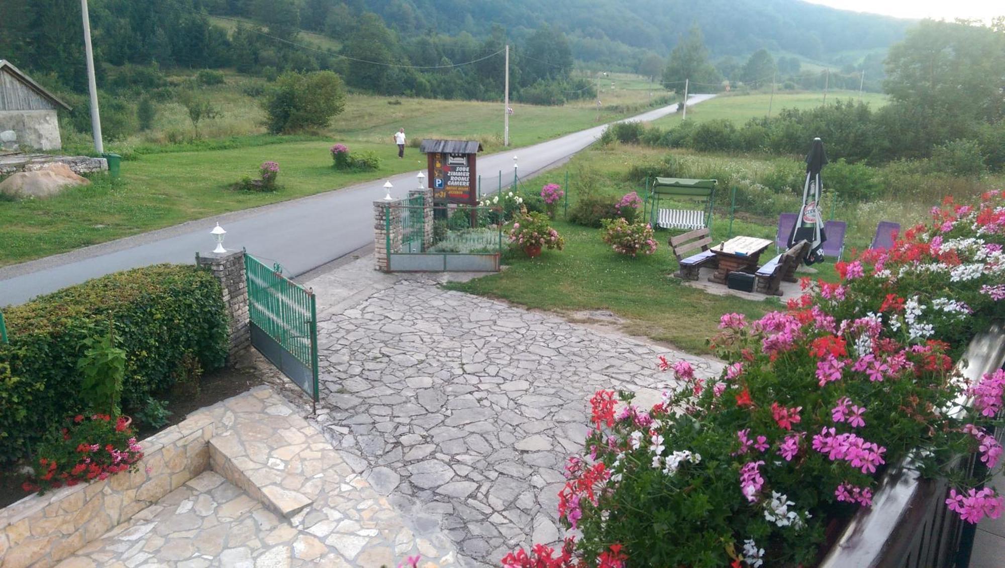 Отель Plitvice House Milan Езерца Экстерьер фото